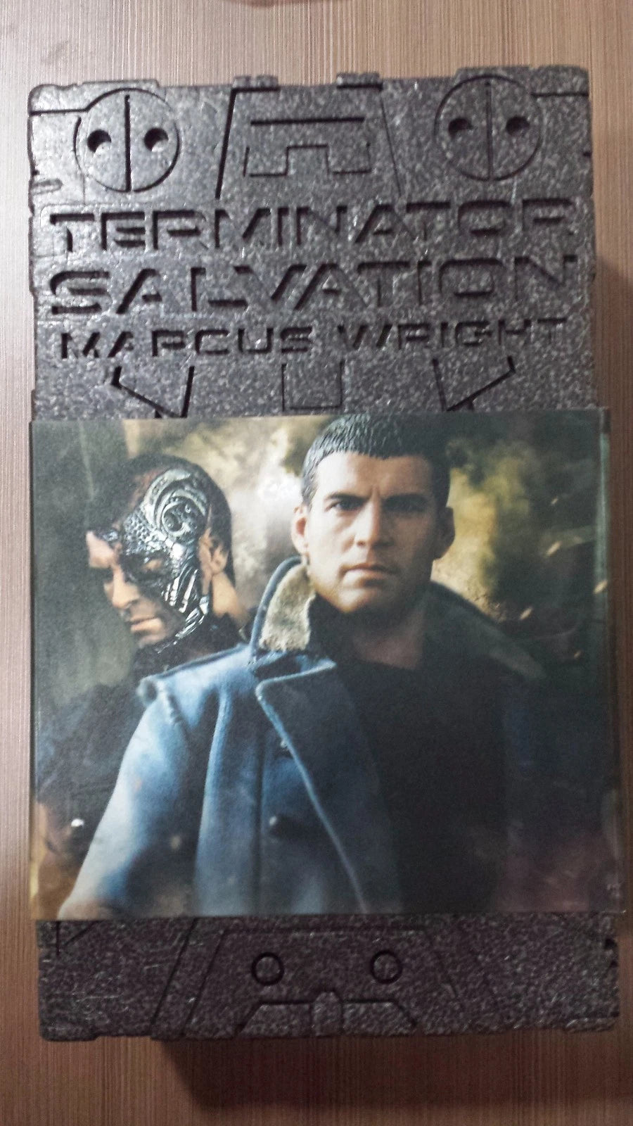 Hottoys Hot Toys 1/6 Scale MMS100 MMS 100 Terminator Salvation - Marcus Wright Action Figure NEW