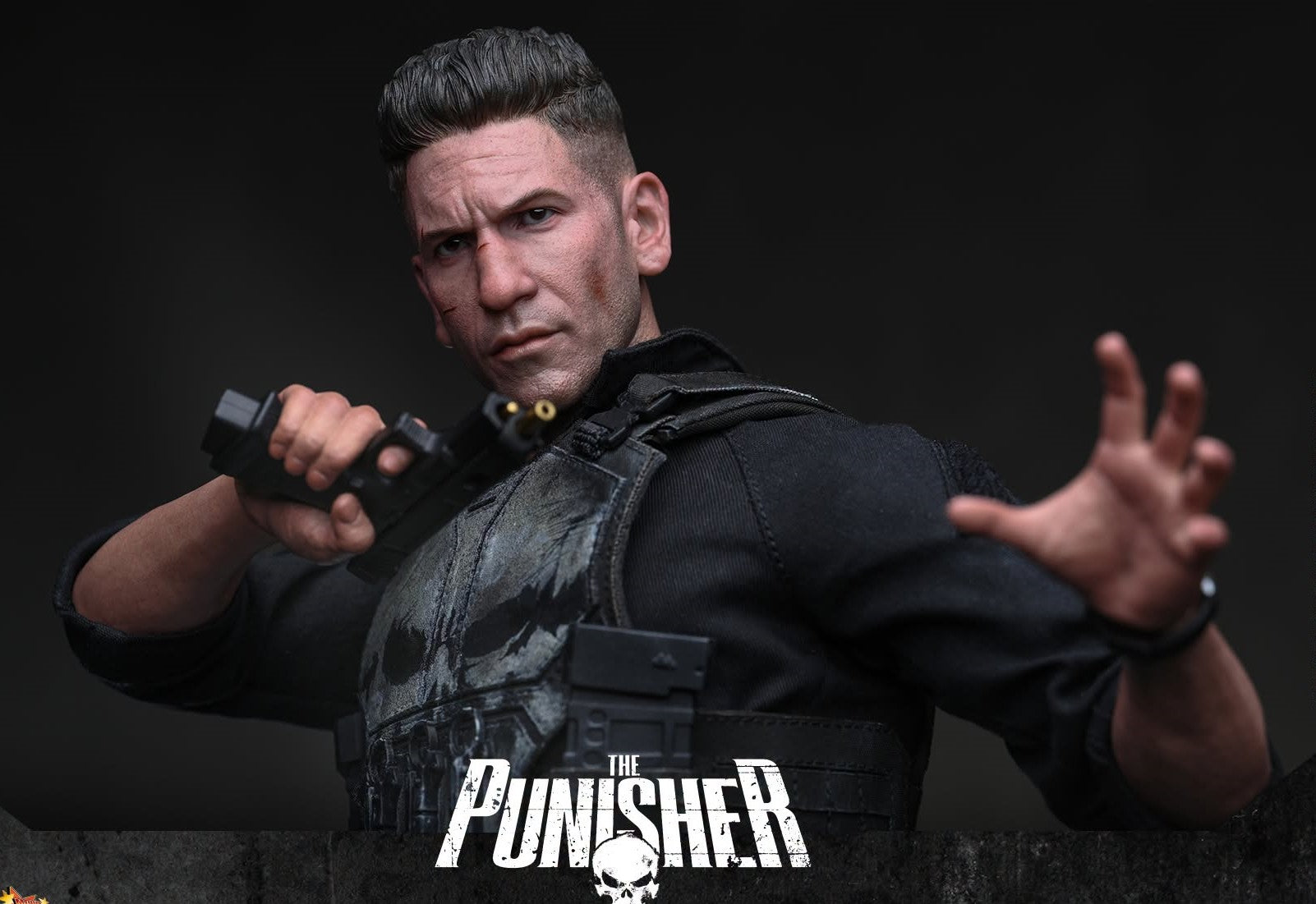 Pre-Order Hot Toys MMS904 The Punisher - 1/6th scale The Punisher Collectible Figure