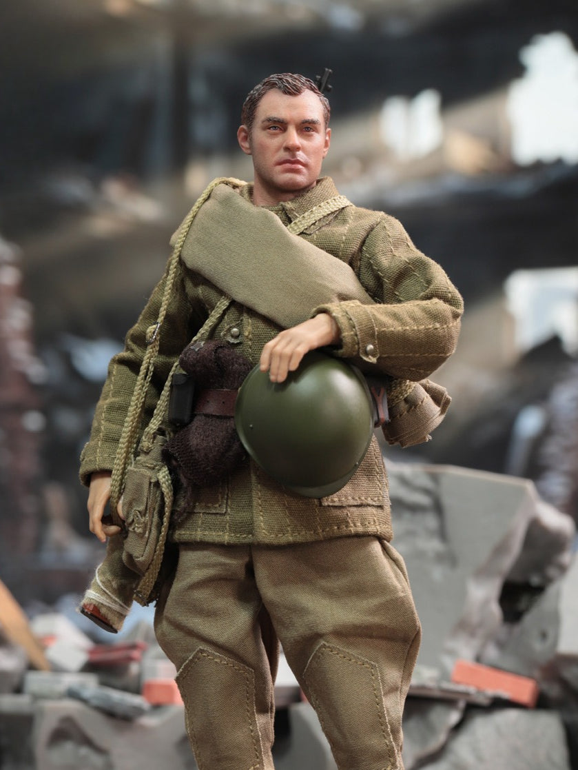 Pre-order 1/12 DID XR80037 WWII Russian Sniper – Vasily Zaitsev Action Figure